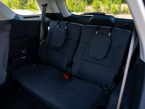 New 2026 Ford Explorer Active RWD image 19
