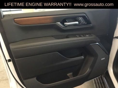New 2026 GMC Yukon XL Denali w/ Denali Reserve Package AWD/4WD image 19