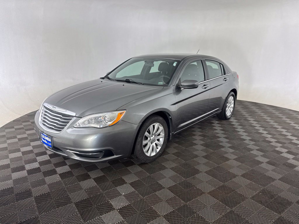 Used 2012 Chrysler 200 Touring w/ Cold Weather Group FWD image 3
