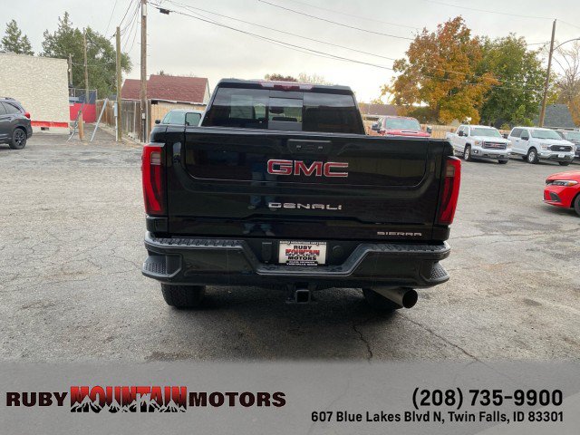 Used 2024 GMC Sierra 2500 Denali w/ Denali Reserve Package AWD/4WD image 6