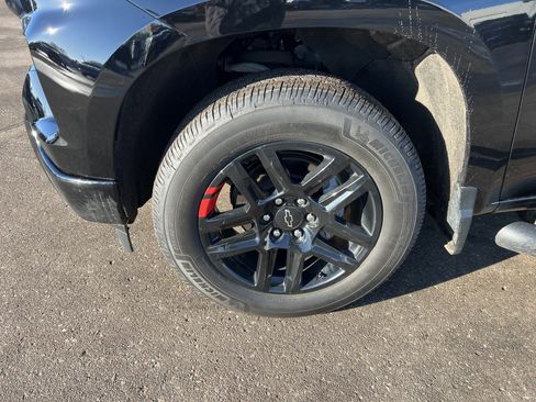 Certified 2022 Chevrolet Silverado 1500 RST w/ Redline Edition image 9