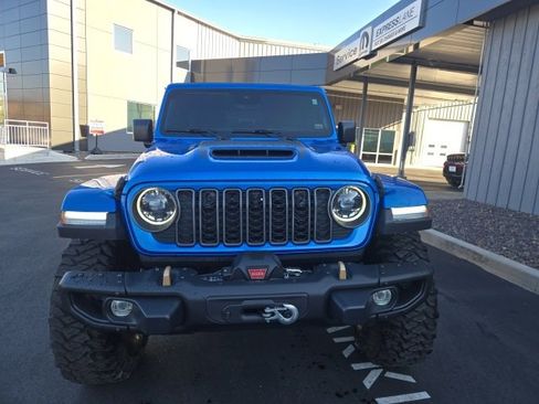 Used 2025 Jeep Wrangler Unlimited Rubicon 392 image 2
