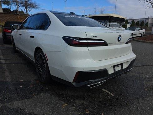 Certified 2025 BMW 760i xDrive w/ Executive Package image 2