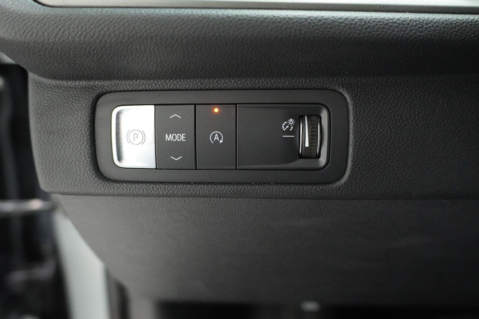 Used 2025 Chevrolet Traverse LT FWD image 19