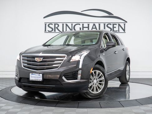 Used 2018 Cadillac XT5 Luxury w/ Driver Awareness Package AWD/4WD image 26