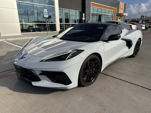 Used 2024 Chevrolet Corvette Stingray Convertible w/ 1LT image 9