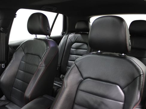 Used 2016 Volkswagen GTI SE w/ Lighting Package (SEL) image 5