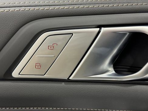 New 2026 BMW X7 xDrive40i image 28