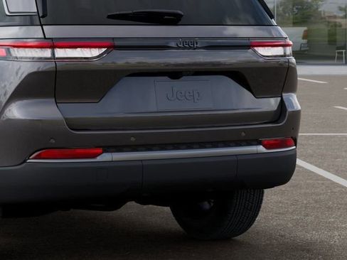 New 2026 Jeep Grand Cherokee Altitude RWD image 13