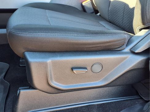 Used 2020 Ford Expedition XLT image 21