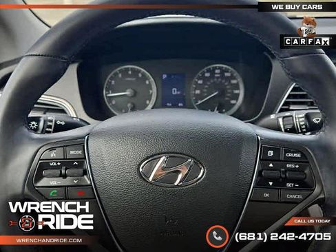 Used 2017 Hyundai Sonata Sport w/ Value Edition Package 02 image 17