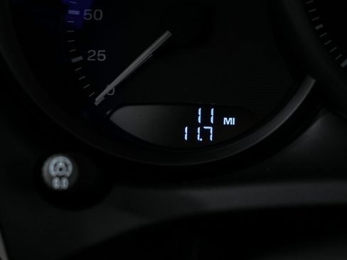 New 2026 Porsche Macan image 12