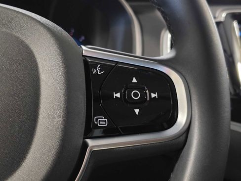 Used 2025 Volvo XC90 B6 Ultra w/ Protection Package Premier image 20