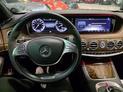 Used 2014 Mercedes-Benz S 63 AMG 4MATIC Sedan w/ Rear Seat Package image 76