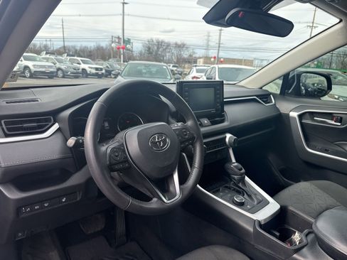Used 2022 Toyota RAV4 XLE w/ XLE Grade Weather Package image 11