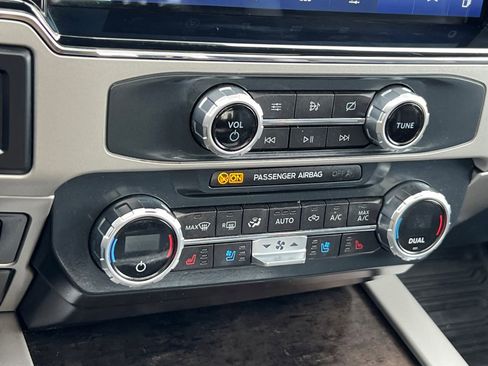 Used 2022 Ford F450 Lariat w/ Lariat Ultimate Package image 21