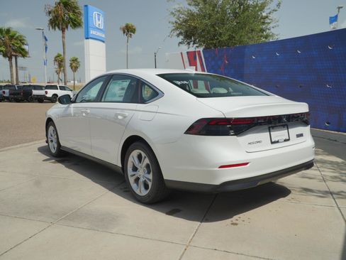 New 2026 Honda Accord LX image 9