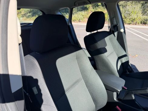 Used 2012 MAZDA MAZDA3 i Touring image 20