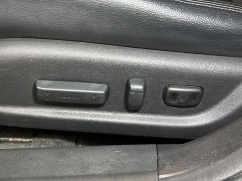 Used 2011 Honda Accord EX-L image 23