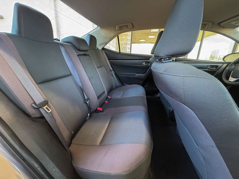 Used 2018 Toyota Corolla LE FWD image 24