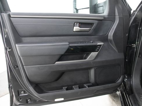 Used 2023 Toyota Tundra Limited AWD/4WD image 21