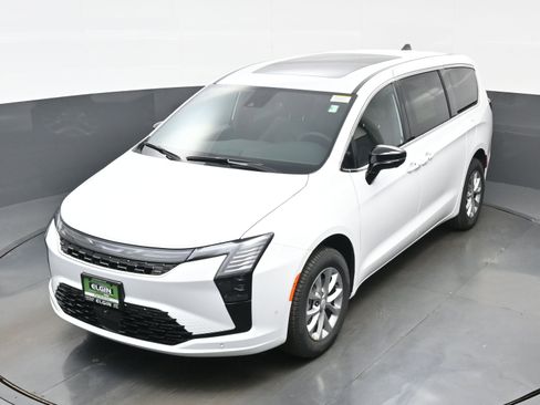 New 2027 Chrysler Pacifica Select AWD/4WD image 19