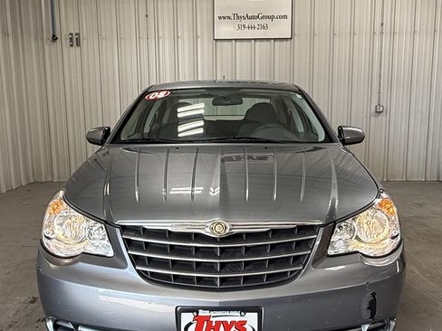 Used 2008 Chrysler Sebring Touring FWD image 14
