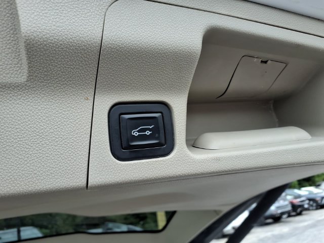 Used 2019 GMC Acadia Denali w/ Technology Package AWD/4WD image 31