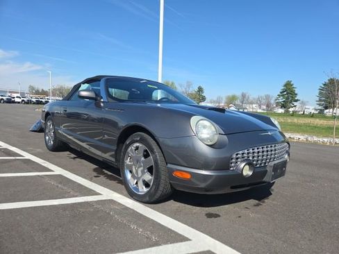 Used 2003 Ford Thunderbird image 2