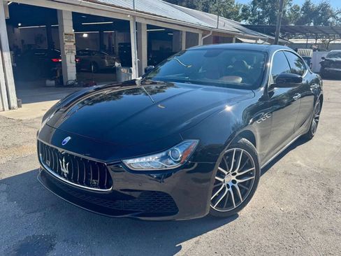 Used 2017 Maserati Ghibli image 2