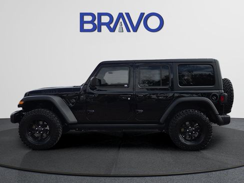Used 2025 Jeep Wrangler Unlimited Sport AWD/4WD image 2