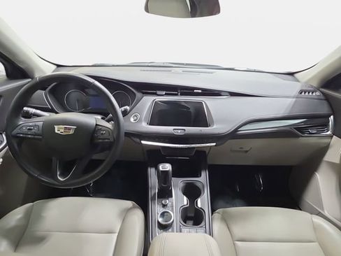 Used 2019 Cadillac XT4 Luxury FWD image 10