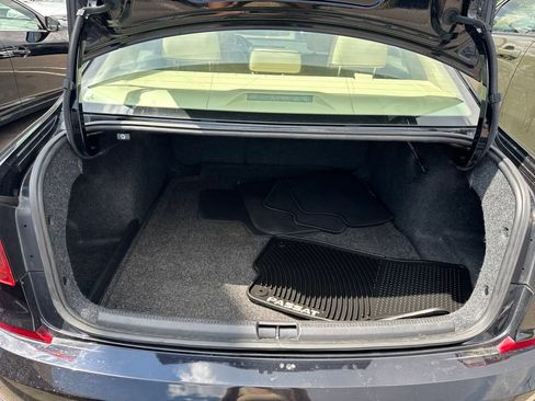 Used 2018 Volkswagen Passat 2.0T SE image 17