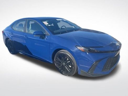 Used 2025 Toyota Camry XSE image 6