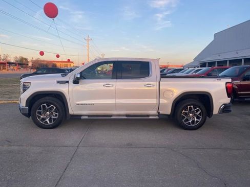 Used 2023 GMC Sierra 1500 SLT w/ SLT Premium Plus Package image 3