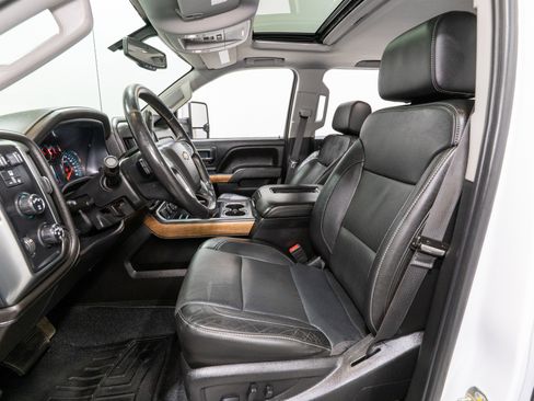 Used 2018 Chevrolet Silverado 2500 LTZ w/ Duramax Plus Package image 17