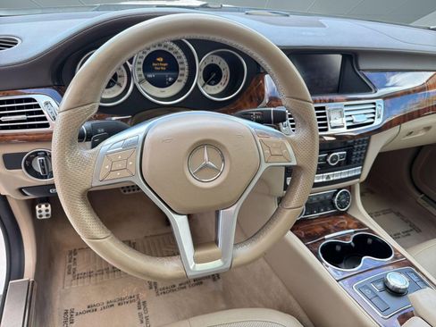 Used 2014 Mercedes-Benz CLS 550 4MATIC image 22