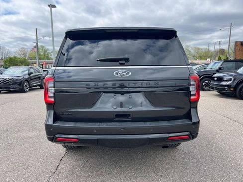 Certified 2024 Ford Expedition Limited AWD/4WD image 5