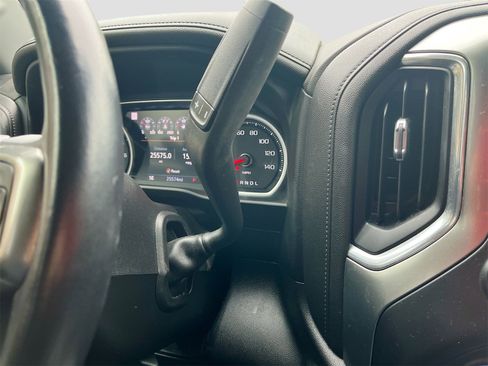 Used 2022 Chevrolet Silverado 1500 LTZ w/ LTZ Premium Package image 17