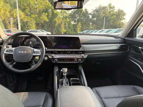 Certified 2025 Kia Telluride EX FWD image 23