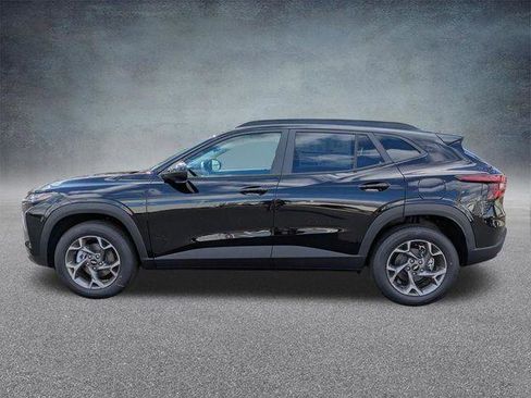 New 2026 Chevrolet Trax LT image 7