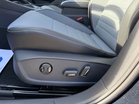 New 2026 Volkswagen Jetta SE image 30