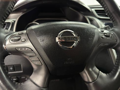 Used 2019 Nissan Murano Platinum AWD/4WD image 16
