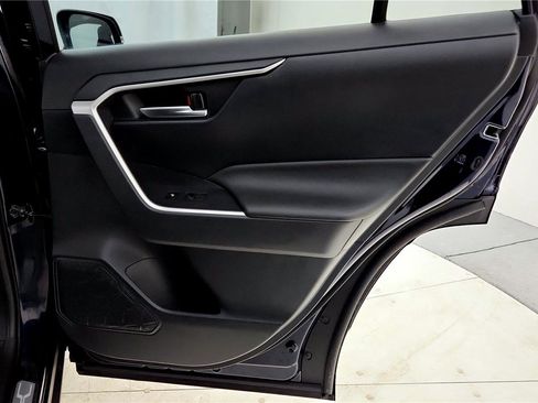 Certified 2024 Toyota RAV4 SE image 27