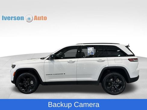 Used 2023 Jeep Grand Cherokee Limited w/ Black Appearance Package image 6