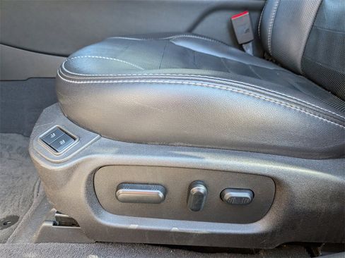 Used 2018 Ford Taurus SHO w/ Driver Assist Package image 14