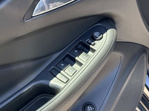 Used 2020 Buick Envision Essence w/ Experience Buick Package FWD image 14