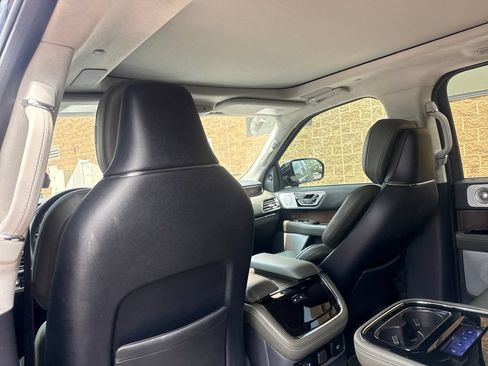 Used 2023 Lincoln Navigator Black Label AWD/4WD image 22