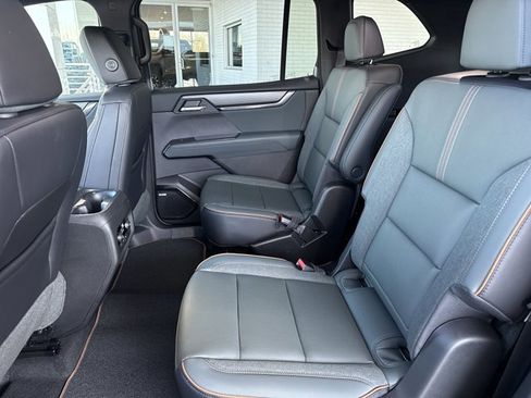 New 2026 GMC Acadia AT4 image 6