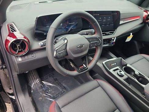 New 2026 Chevrolet Equinox RS w/ Convenience Package III FWD image 17